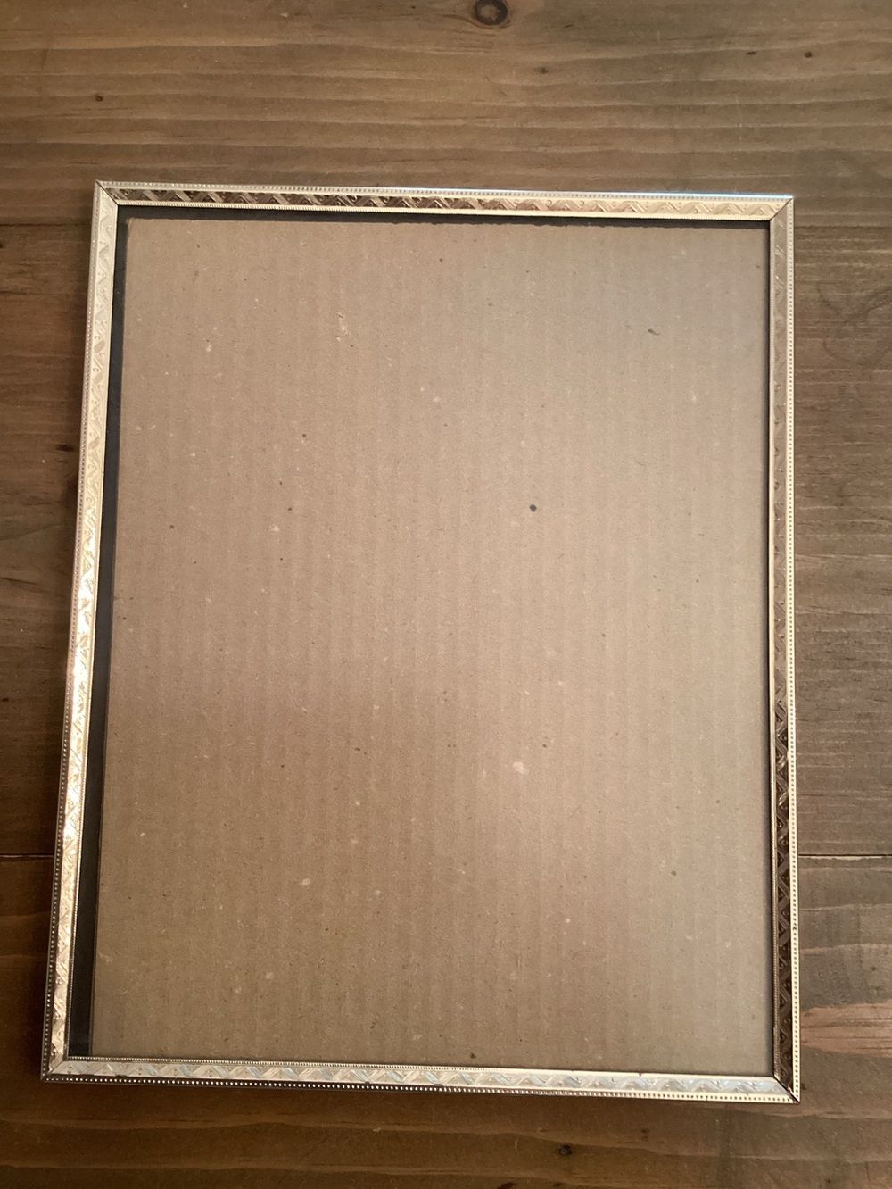 VINTAGE 8X10 BRASS PICTURE FRAME EASEL STAND